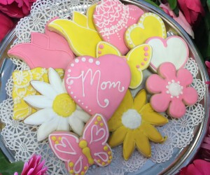 Hearts and Flowers Cookie Gift Box