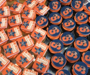 School Logo Mini Cupcakes