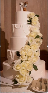 Pearls & White Roses Wedding Cake