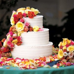 Cascading Flowers Textured Cake