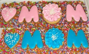 I Heart MOM Cookies 