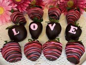 LOVE Chocolate Covered Strawberries