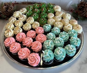Mini Cupcakes Holiday Tray